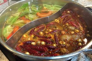 宏德赠送│肥牛火锅制作配方~（肥牛火锅烹饪方法）