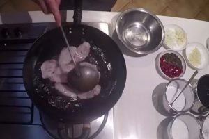 许岑和秦延庆的炒菜教程~（烹饪技巧视频教程）