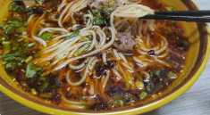 正宗遵义虾子羊肉粉~（遵义特色小吃）